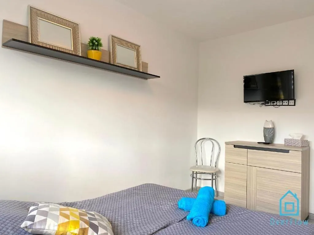 Violet Apartment - 10 Min To Old Town Gdansk,Pkp & Shopping Mall